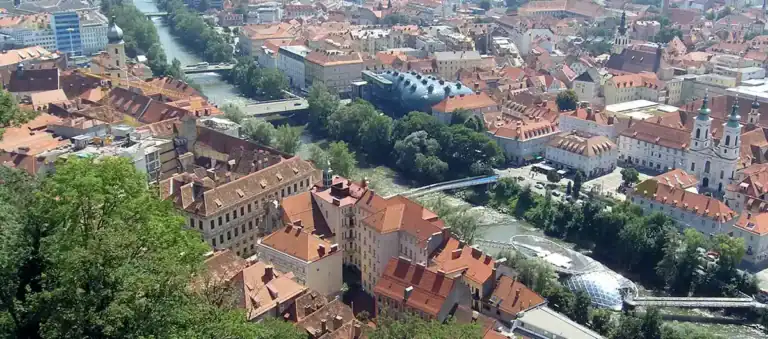 Umzug von Wien nach Graz erledigen. Und Altstadt von Graz bestaunen